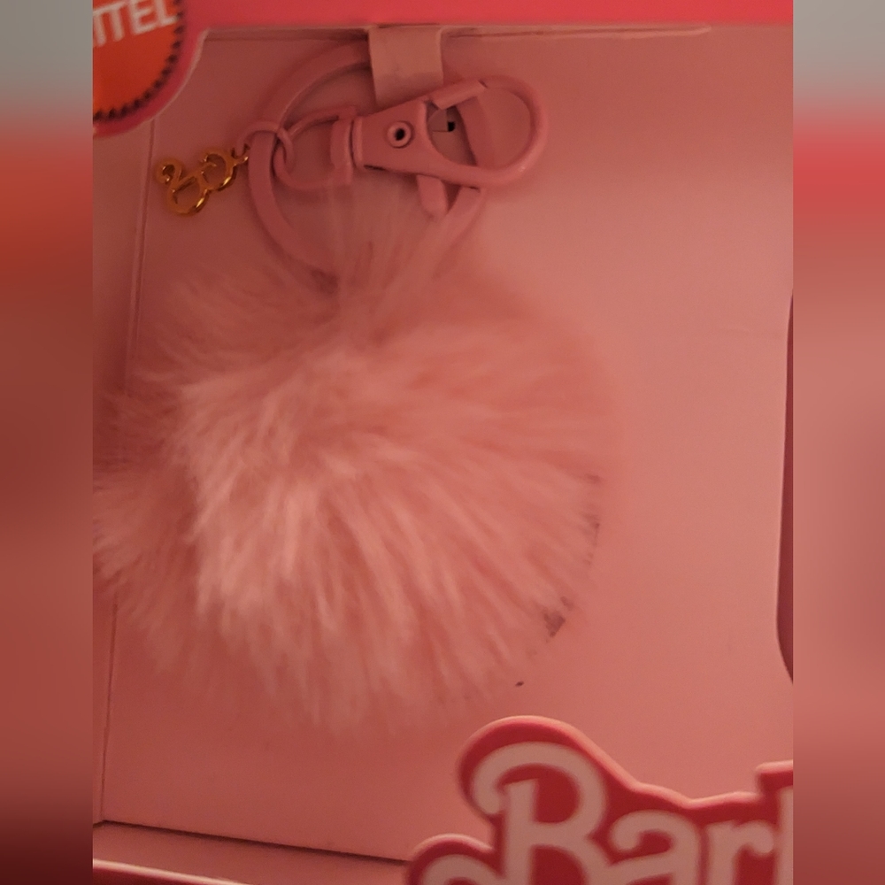 🔥Host Pick🔥Zara X Barbie The Movie AirPods 1 and 2 NIB!!! - Picture 4 of 9